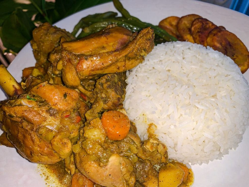 Pollo al curry giamaicano 